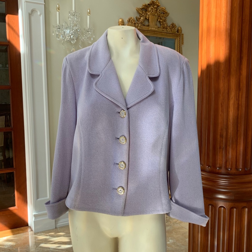 St. John Collection Lavender Blazer with Notched Lapels and Tailored Fit
